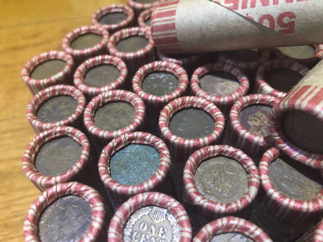 TIGHTLY CRIMPED ROLLS OF OLD UNITED STATES WHEAT & INDIAN HEAD CENTS